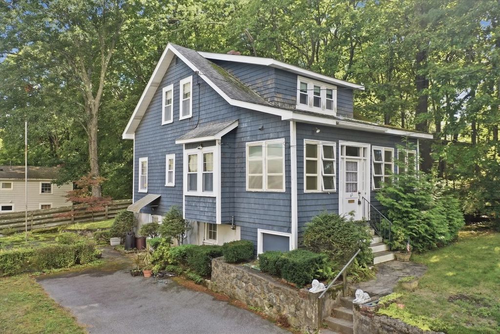 62 Chase Avenue, Lexington