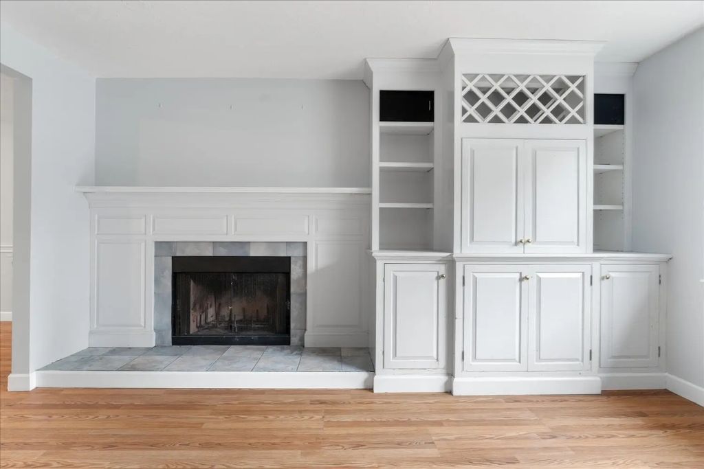 801 Washington St #8, Pembroke