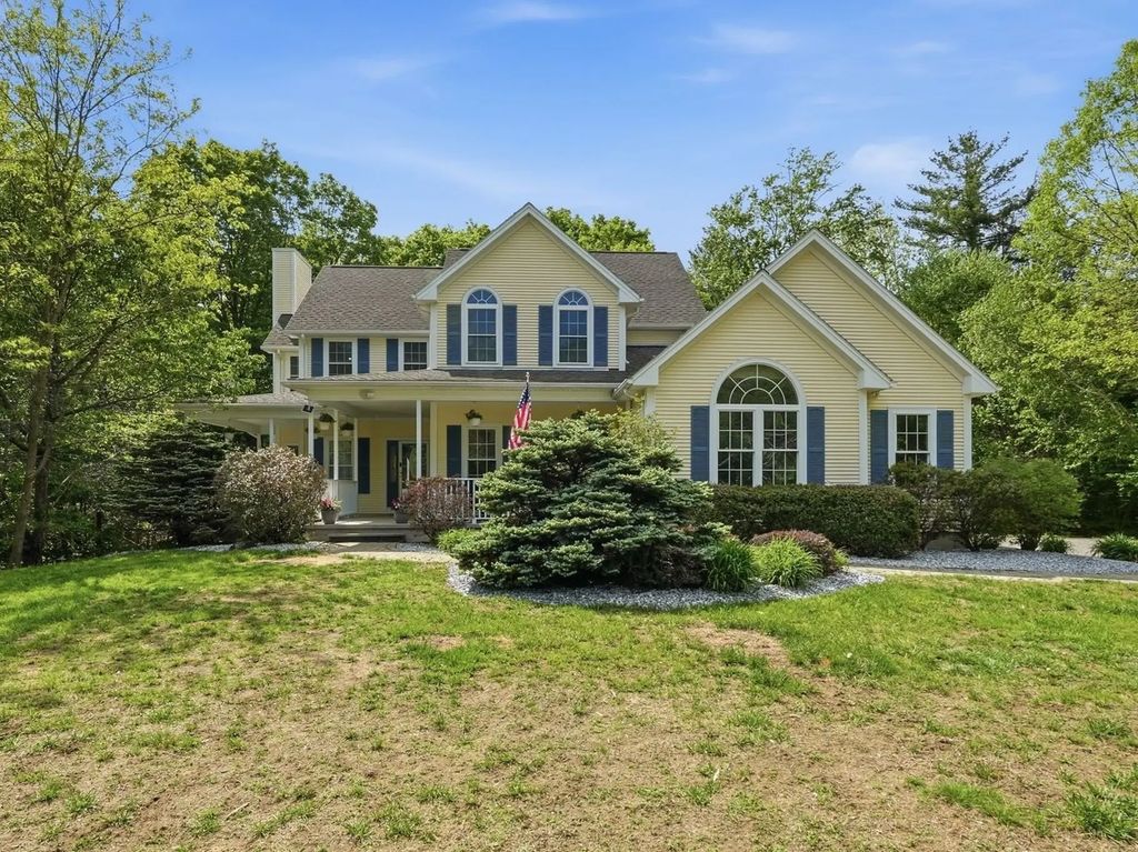 81 Sheffield Dr, Belchertown