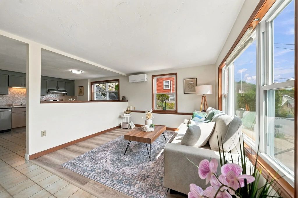 39 Mountain St #39, Woburn