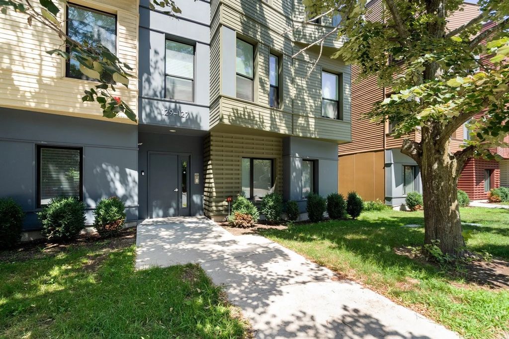 127 Hyde Park #a, Boston