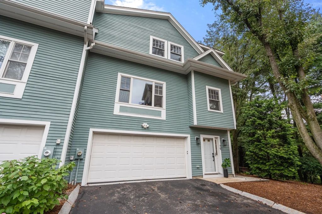 79 Beecher Pl #5, Newton