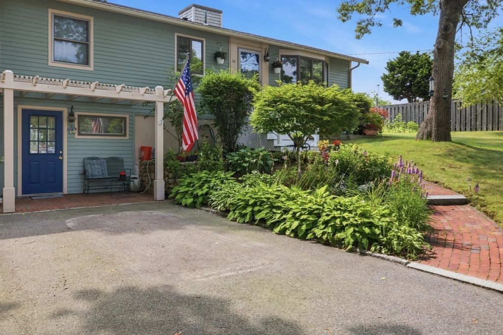 30 Crocker Rd, Falmouth