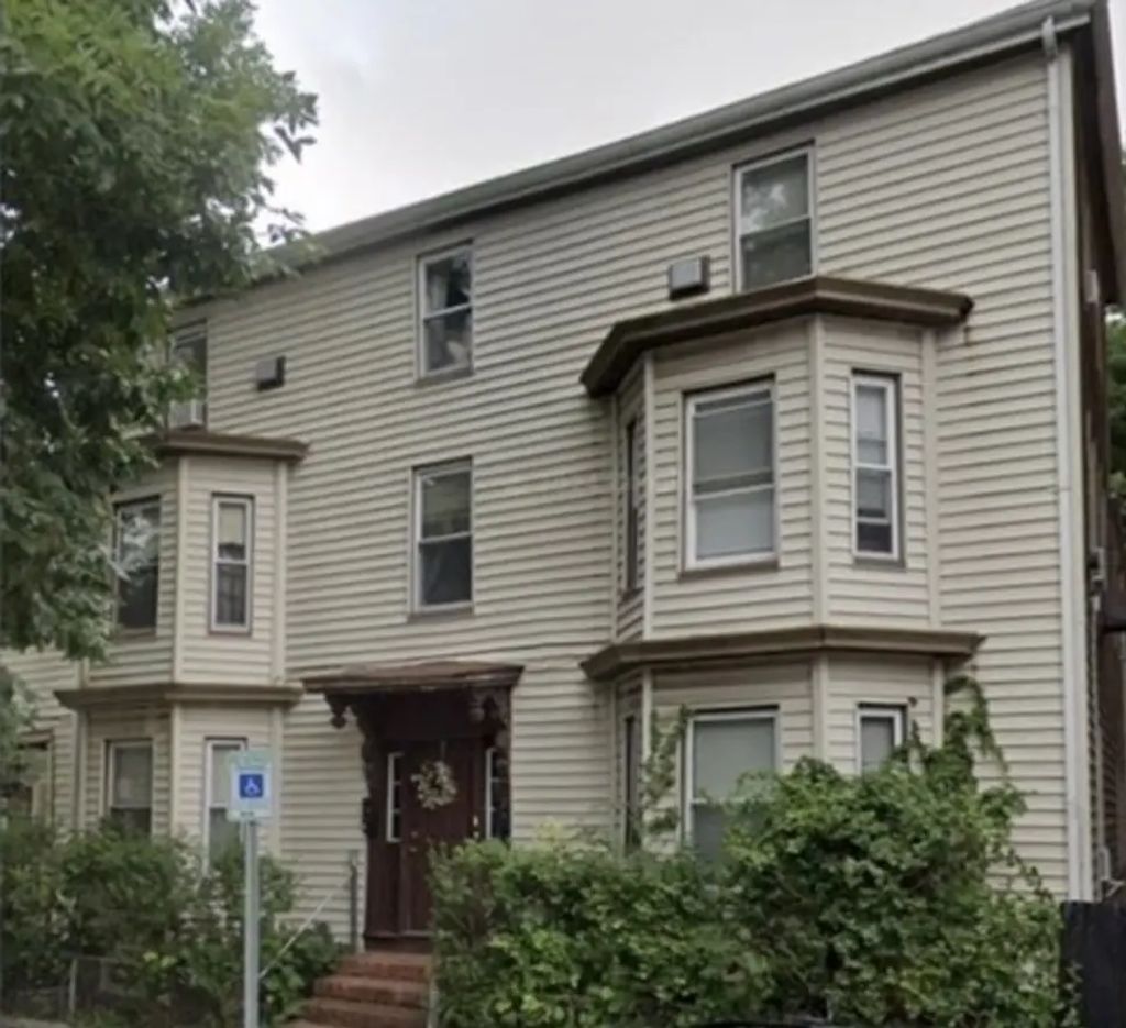 251 Broadway #2, Cambridge