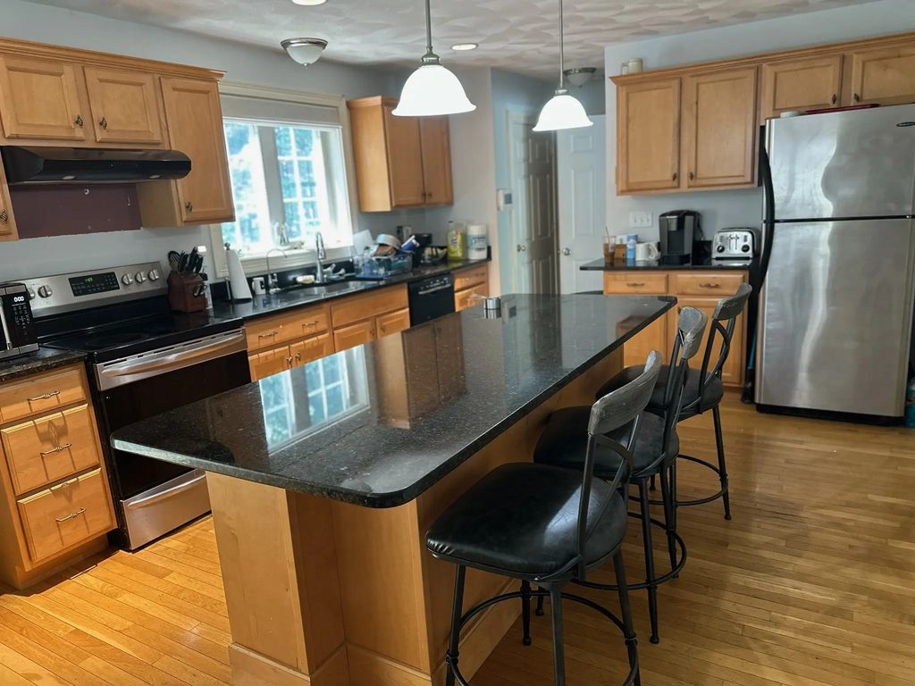 108 Mary Batchelder Rd #c, Hampton