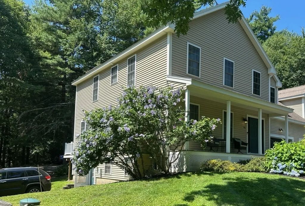 108 Mary Batchelder Rd #c, Hampton