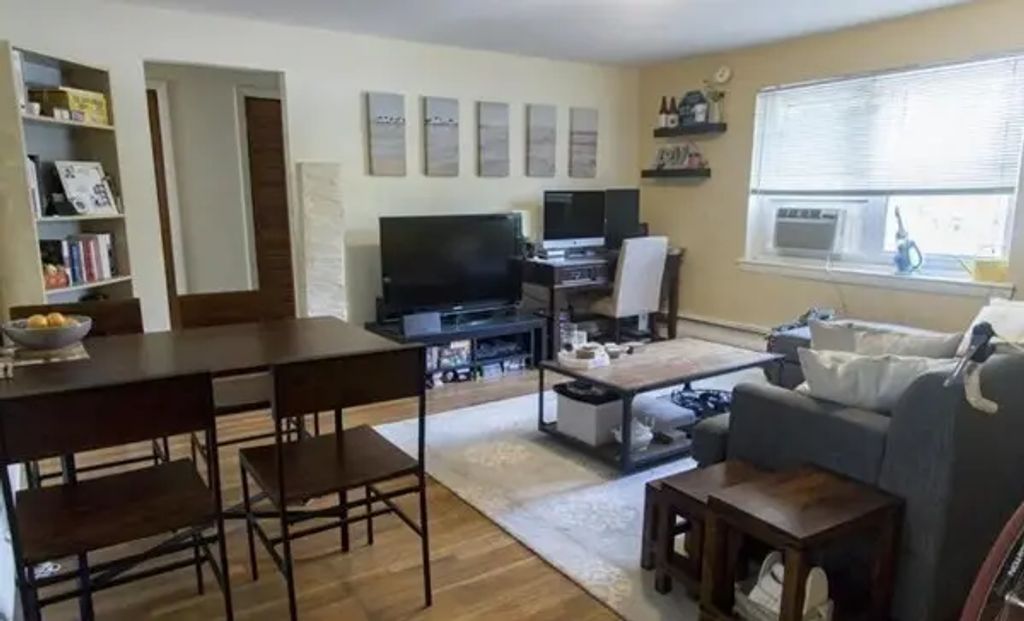 85 Chestnut St #1, Brookline