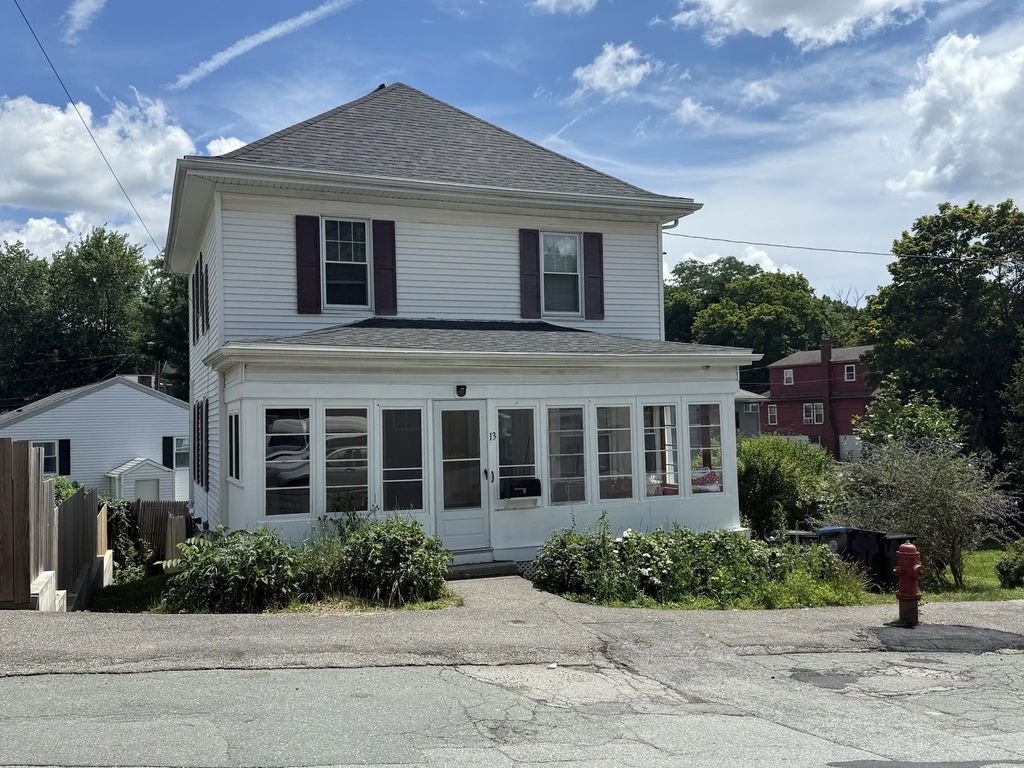 13 Echo Avenue, Beverly