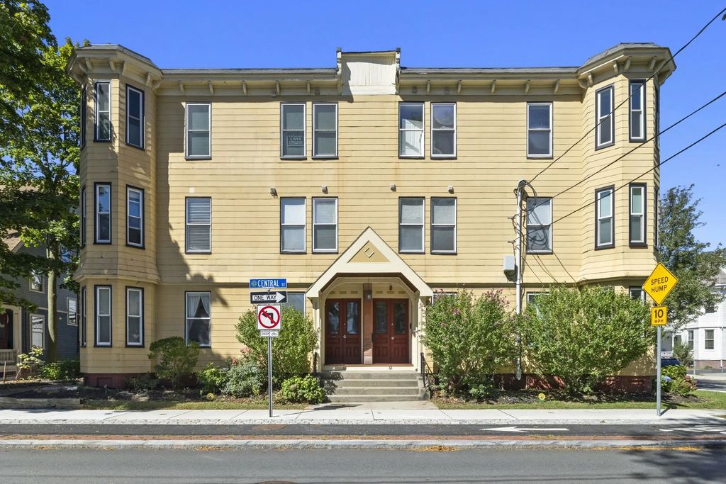 62 Central Street #3, Somerville