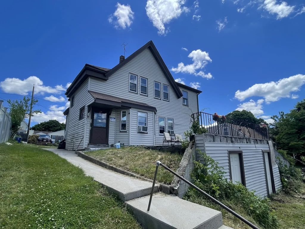 83 Hobart Street #2, Braintree