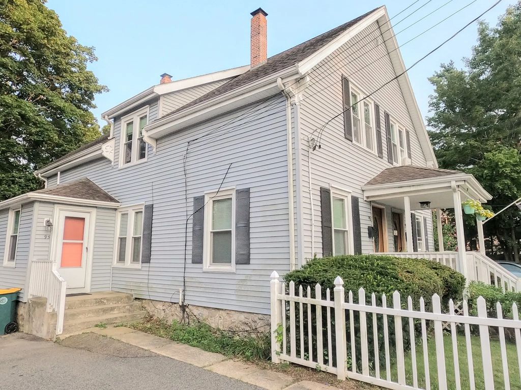 95 Temple St. #1, Abington