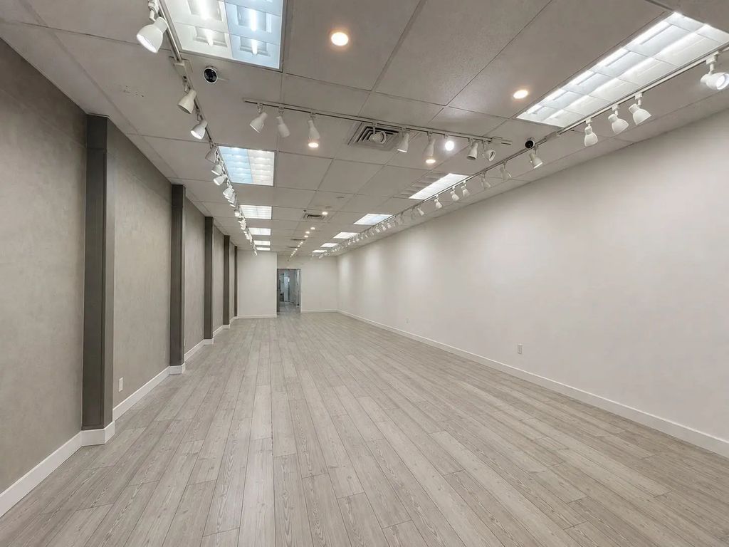 449 Broadway #a, Everett