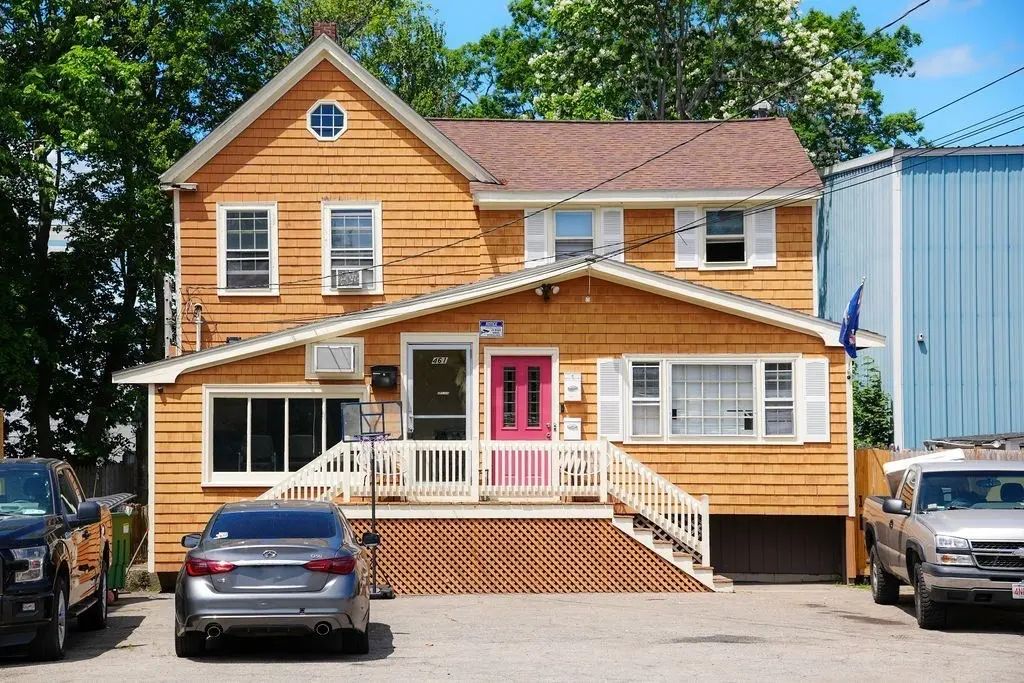 461 Montello St, Brockton