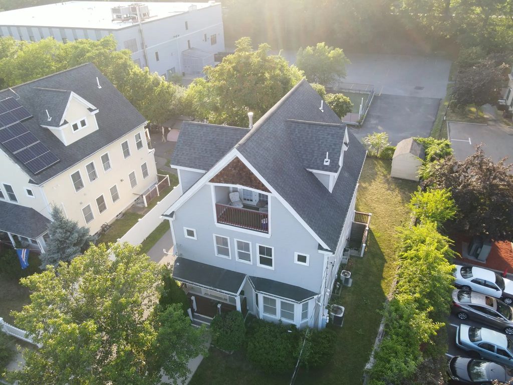 8 Beechwood St #2, Boston