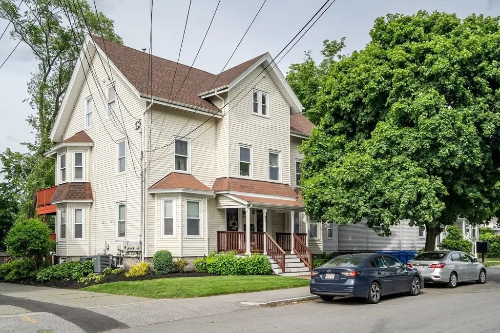 86 Brown St #4, Waltham