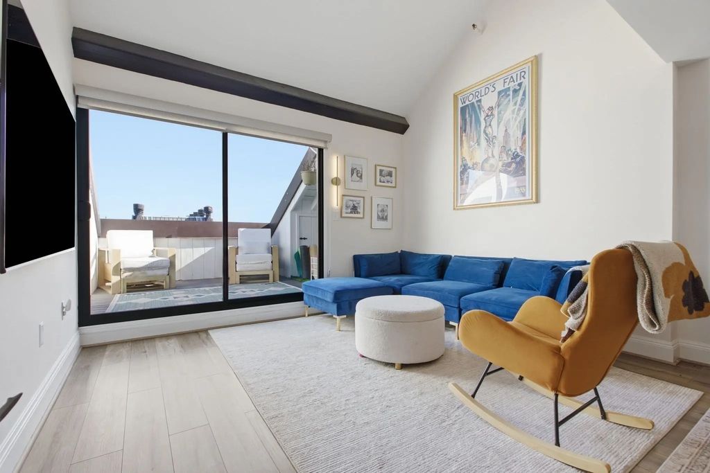 42 8th St #2508, Boston