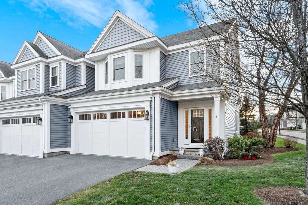 1 Green Ln #1, Framingham