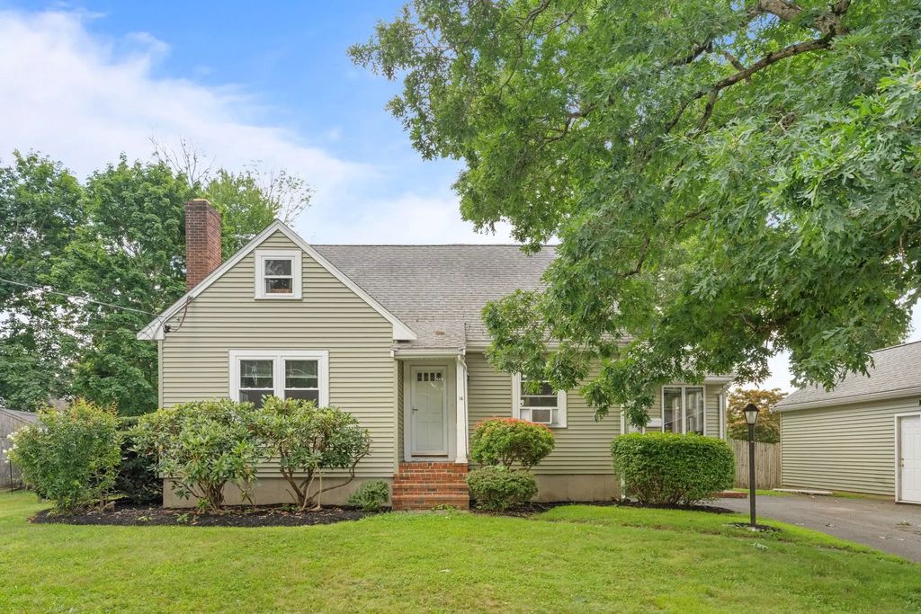 14 Angela Ter, Brockton
