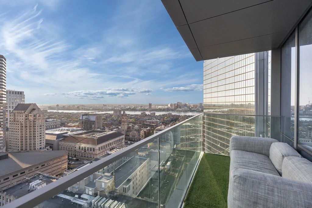 430 Stuart #22b, Boston