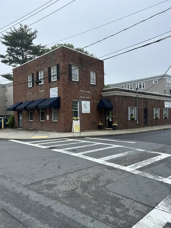 28 Corey St #2, Boston