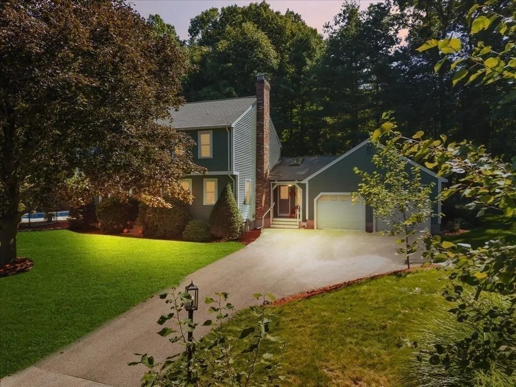30 Rogers Ave, Marlborough