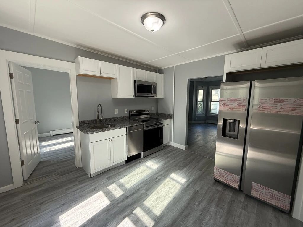 76 Division St #1, North Attleboro