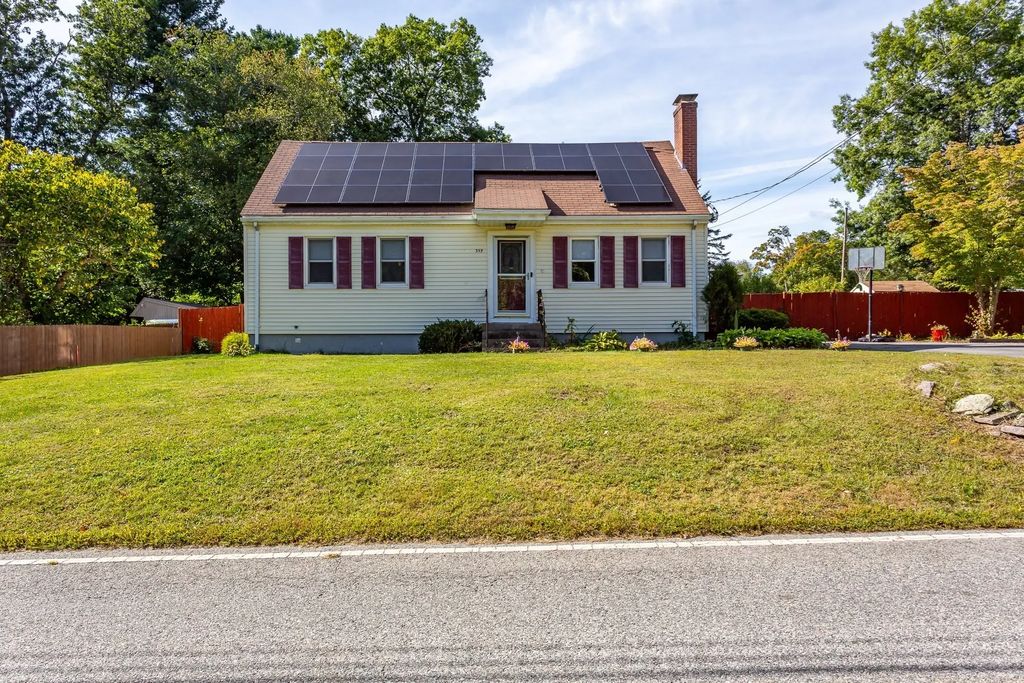 359 Pike Ave, Attleboro