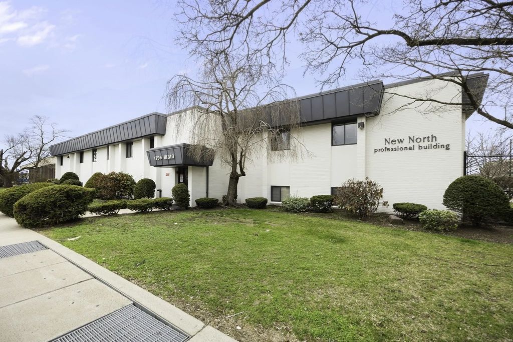 1795 Main St #206, Springfield
