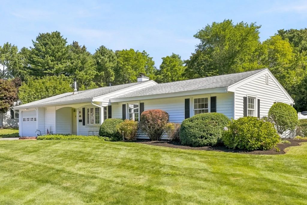 7 Myrna Road, Framingham