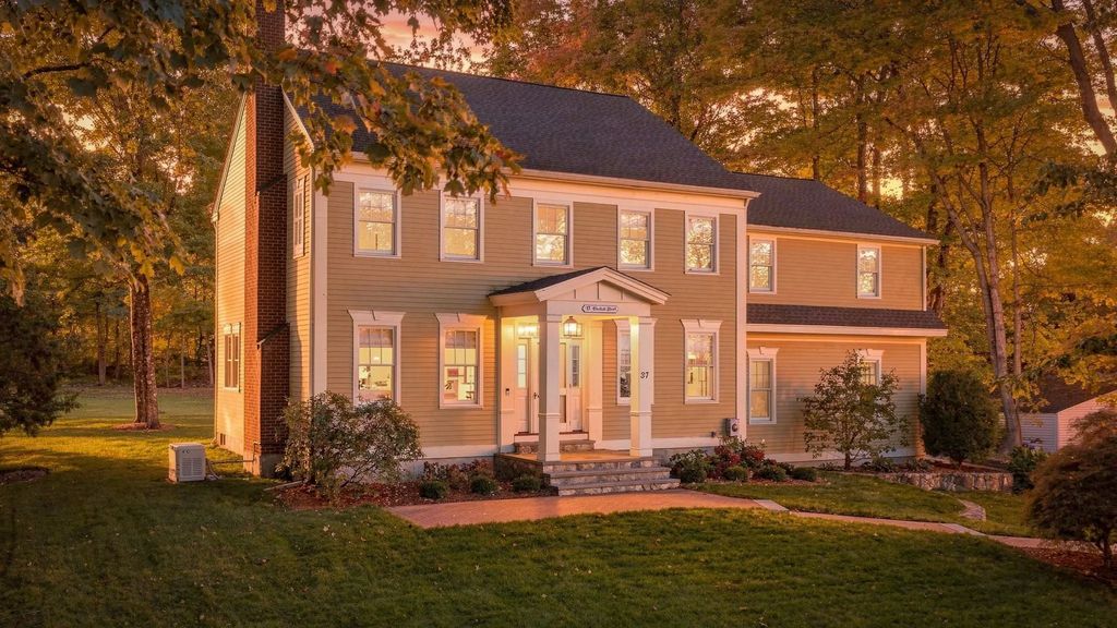 37 Chestnut Street, North Andover