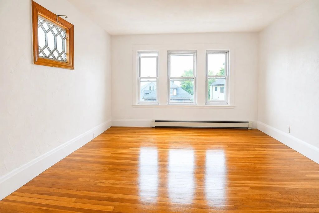 53 Sycamore St #2, Everett
