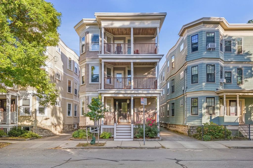 94 Amory #2, Cambridge