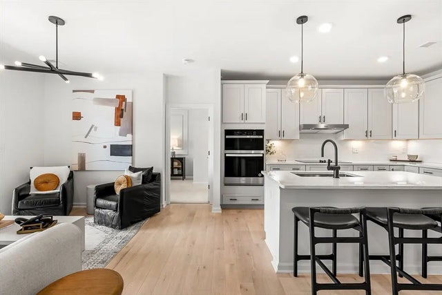 5 Peters Farm Way #305, Westborough