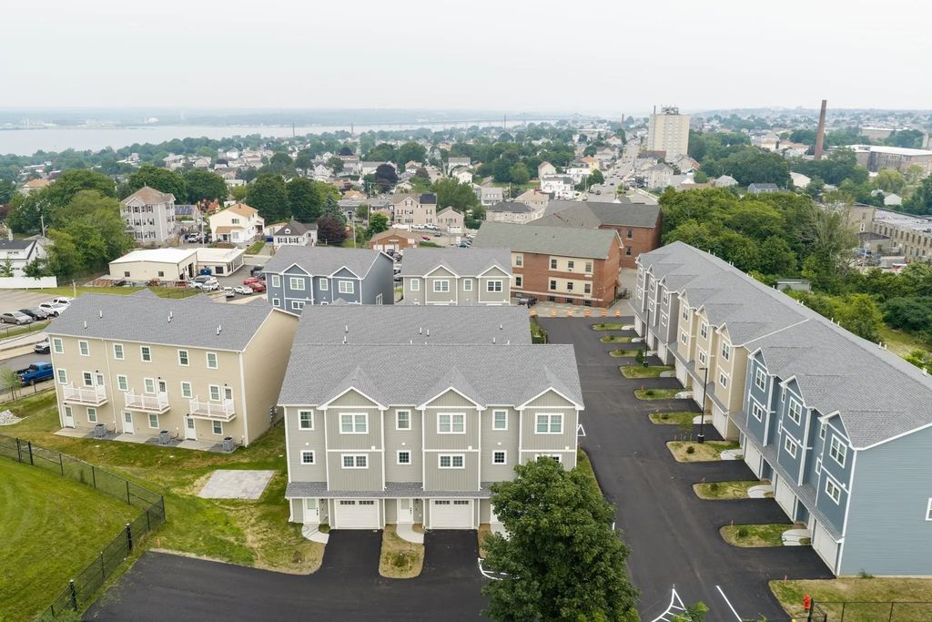 2492 South Main Street #2b, Fall River