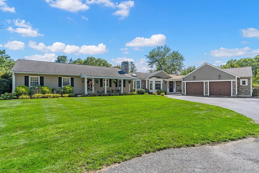 14 Rodman Ln, Plymouth