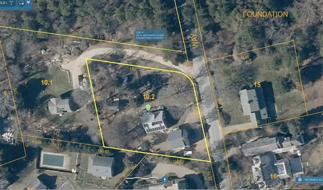 44 Plantingfield Way, Edgartown