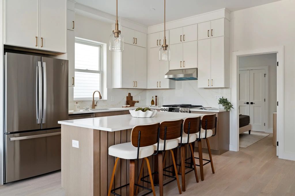28a Swan Avenue #ph, Boston