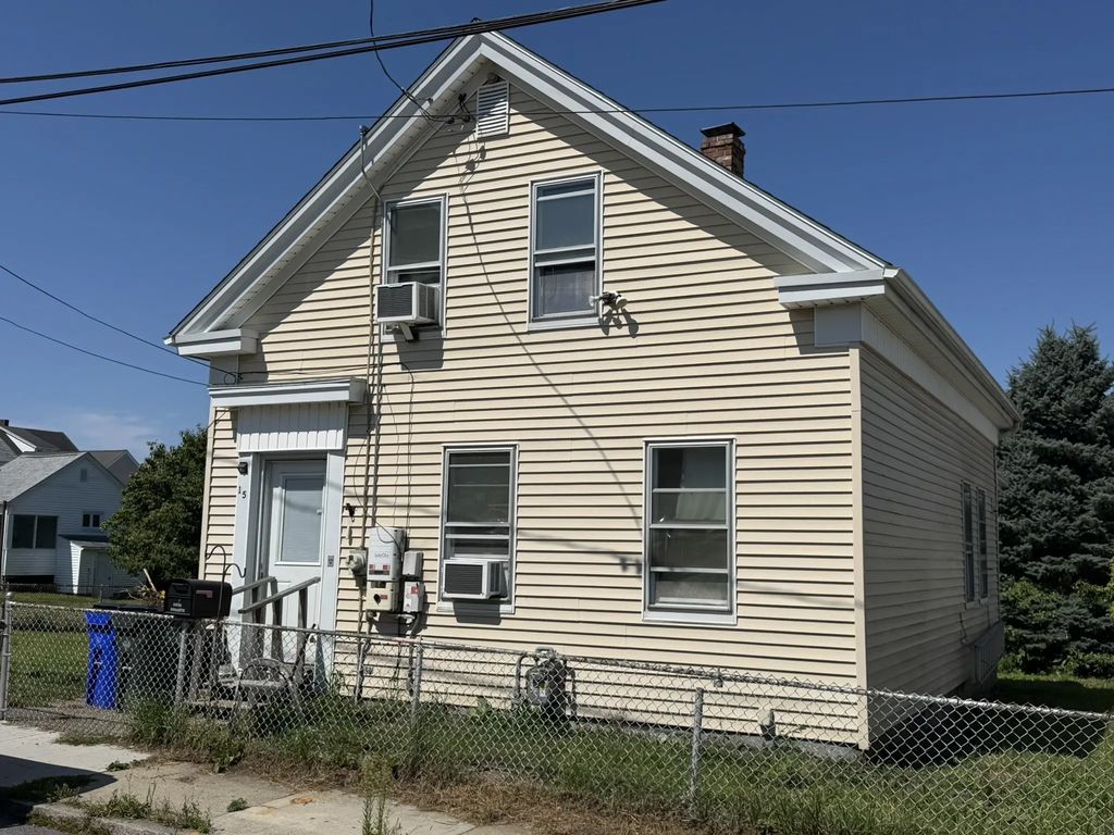 15 Allen St, Fall River