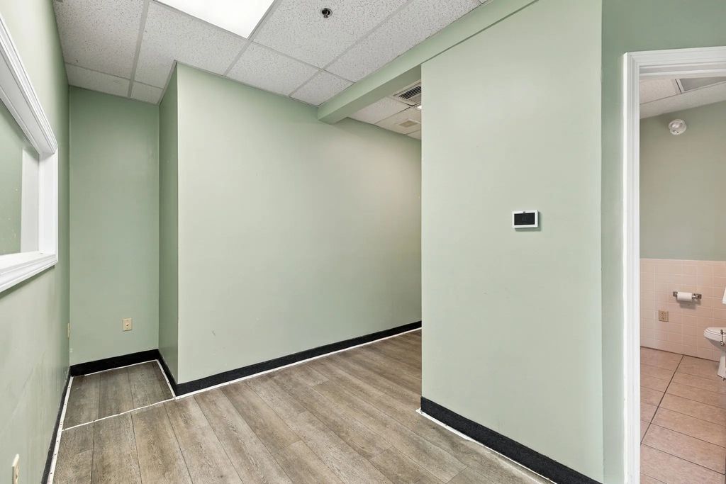 49 River St #2, Waltham