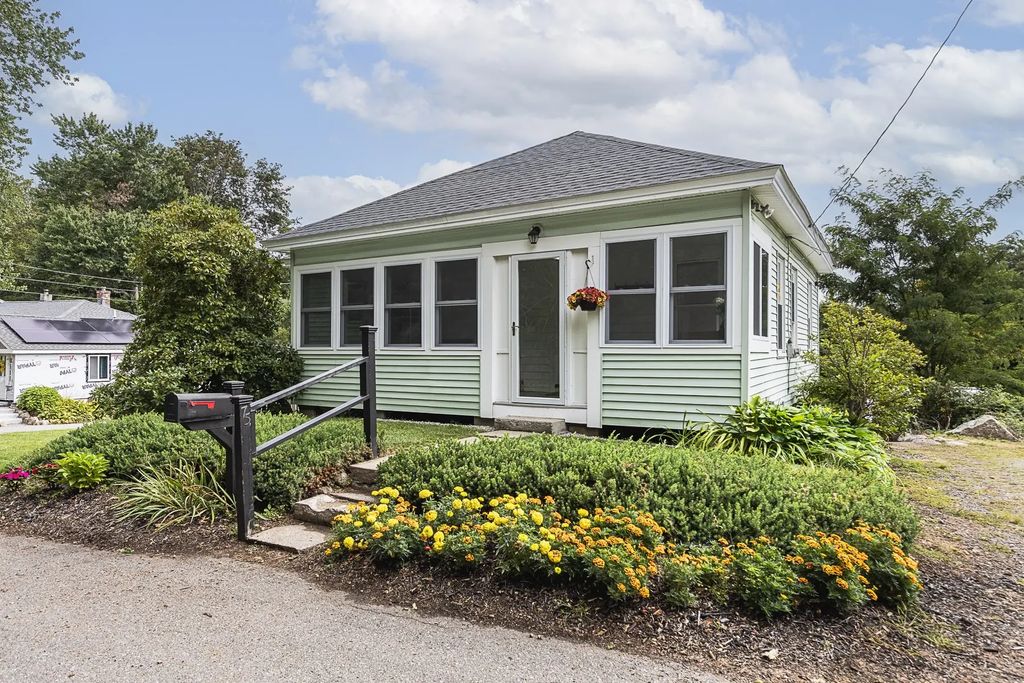 75 Perkins Ave, Hamilton