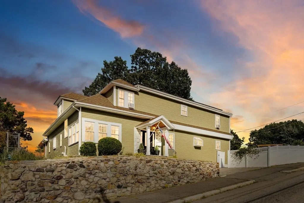 36 Central Avenue, Malden