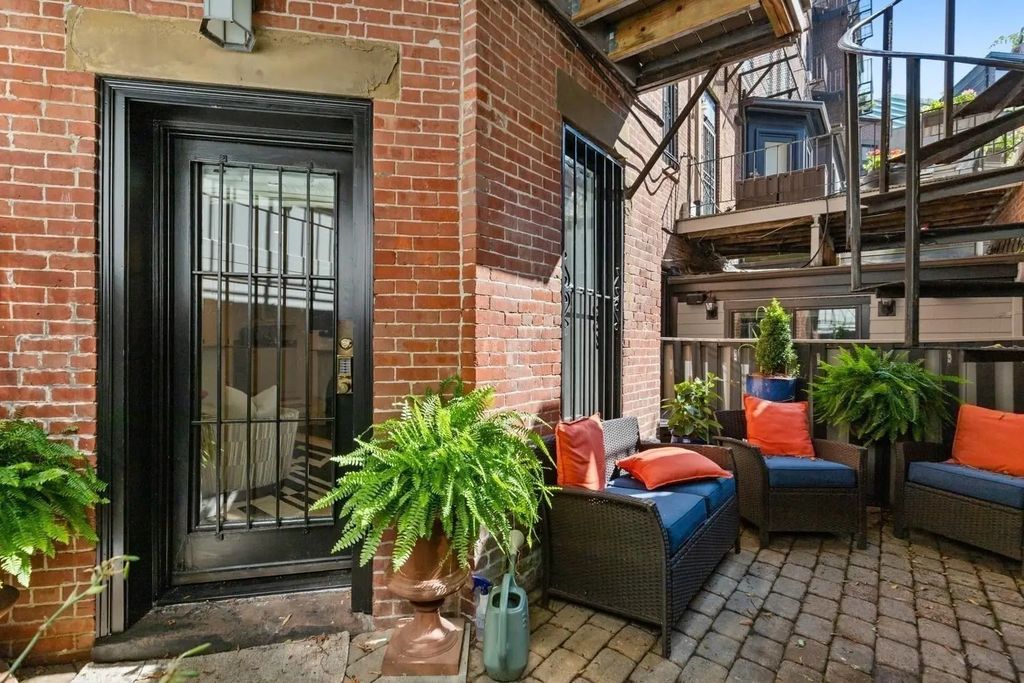 76 Marlborough Street #6, Boston