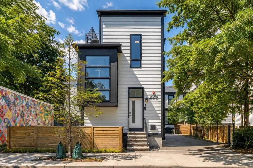 223 Prospect Street #1, Cambridge