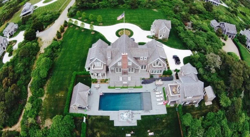21 Woodbine St, Nantucket