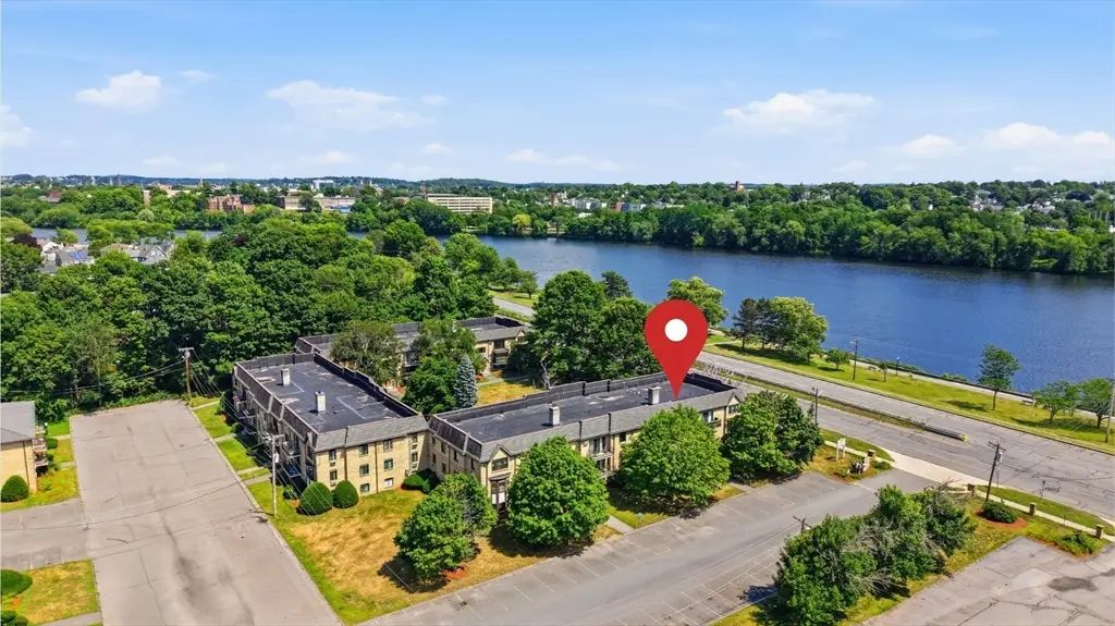 303 Pawtucket Blvd #14, Lowell