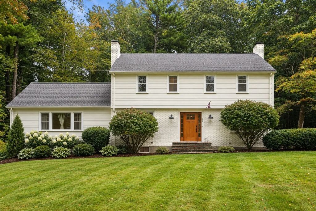 22 Townsend Dr, West Boylston