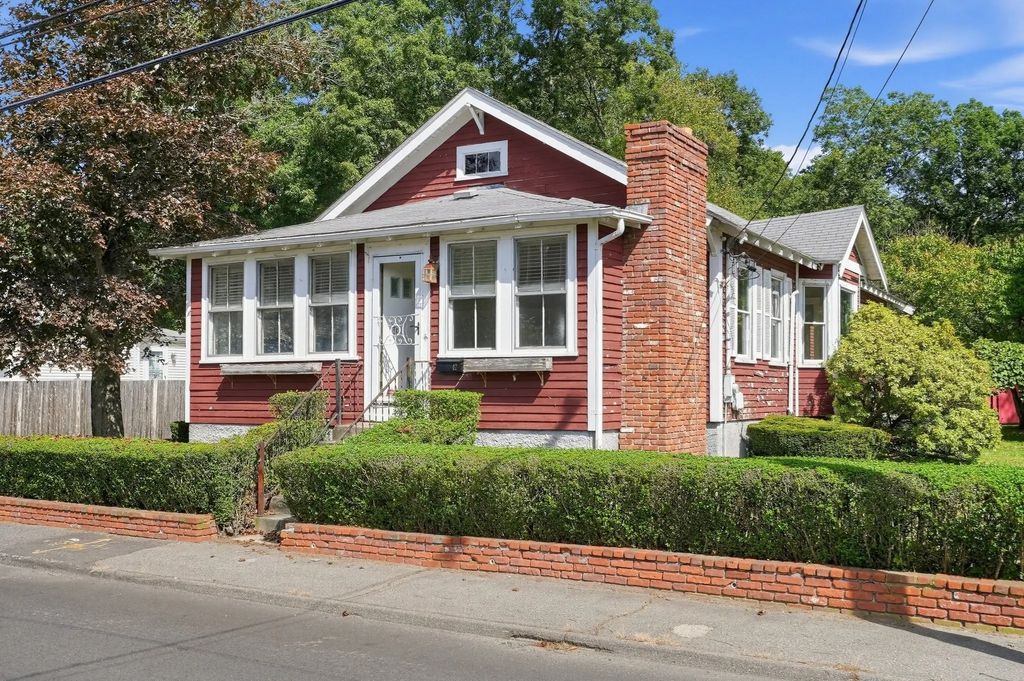 47 Fremont St, Taunton