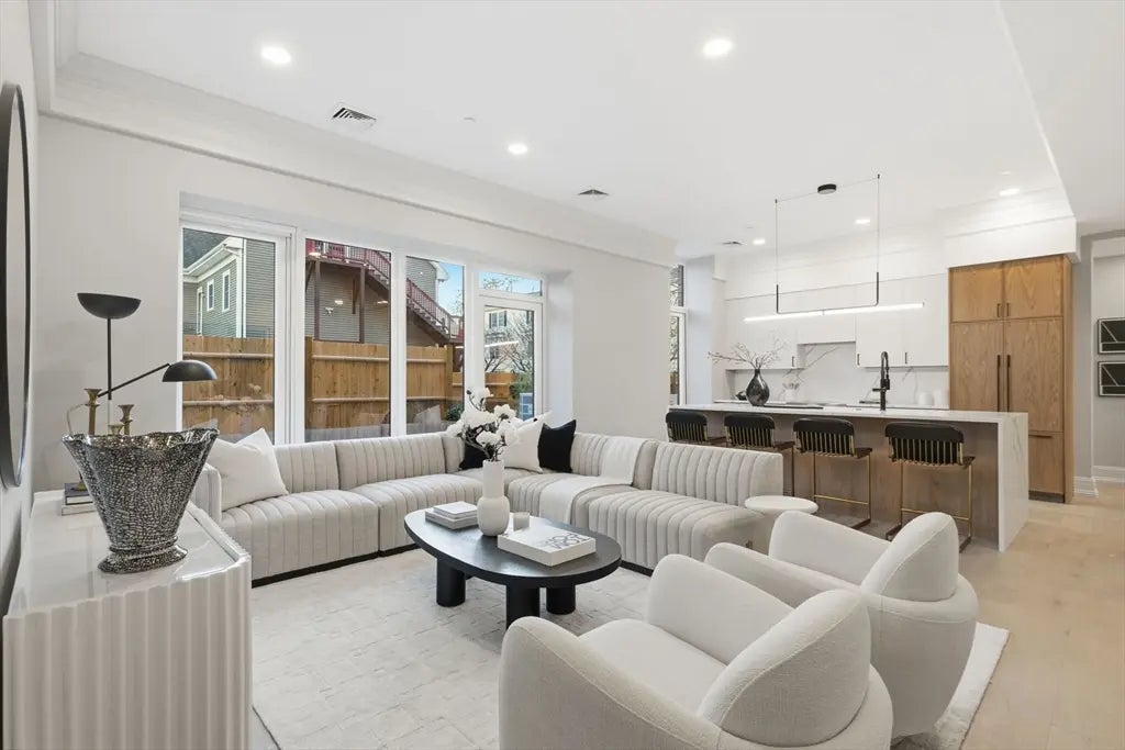 61 Hall Street #2, Waltham