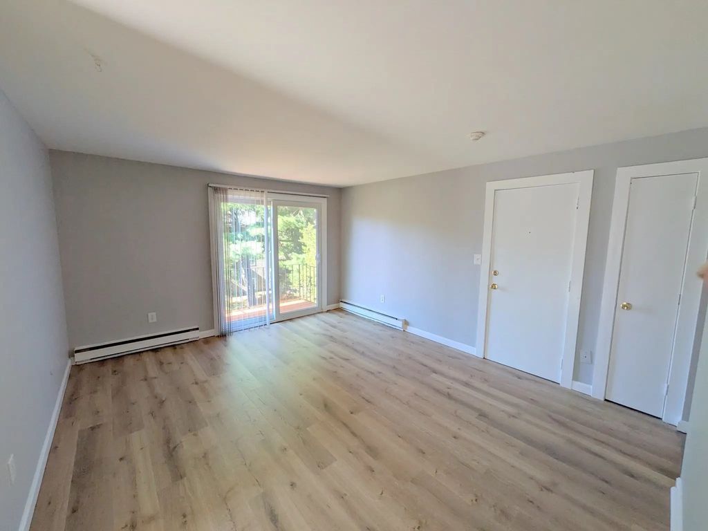 22 Hampson St #6, Attleboro