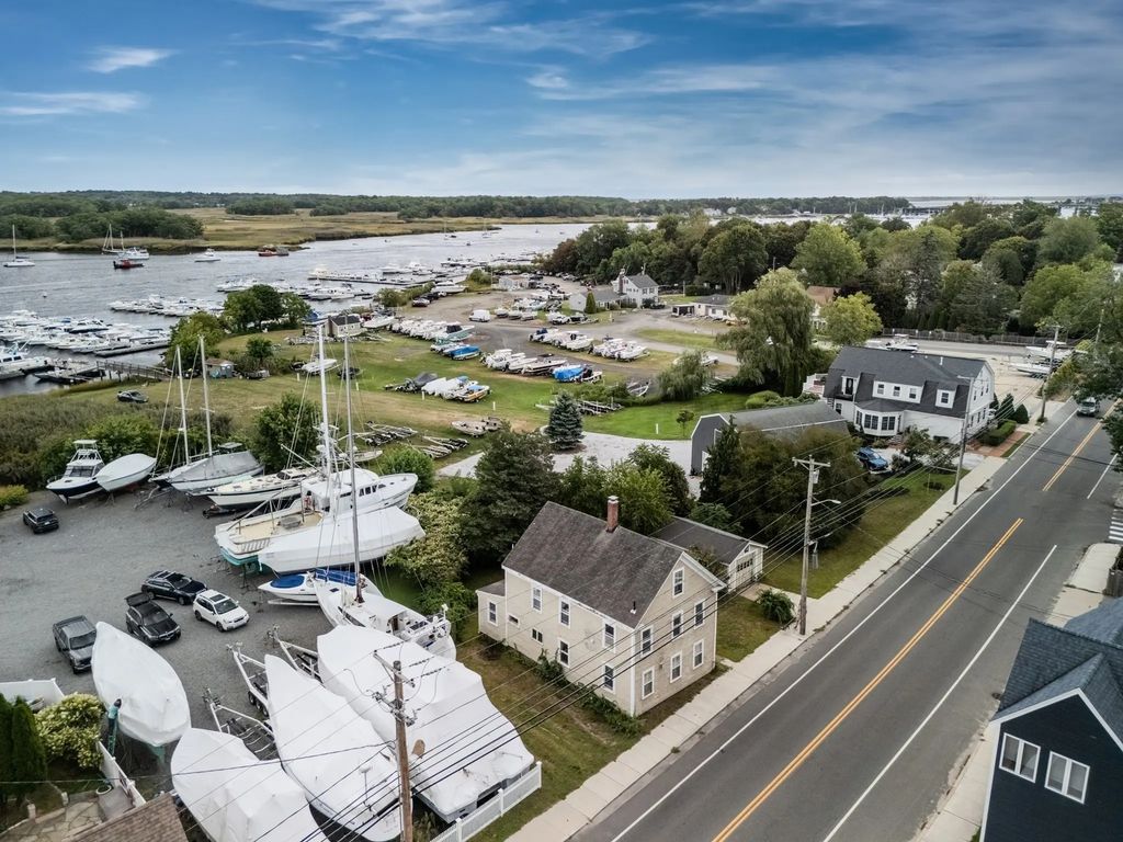 360 Merrimac, Newburyport